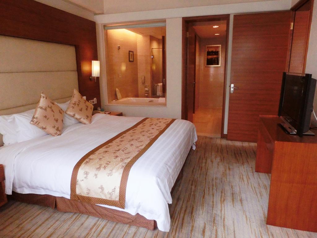 Ramada Plaza Guangzhou Otel Oda fotoğraf